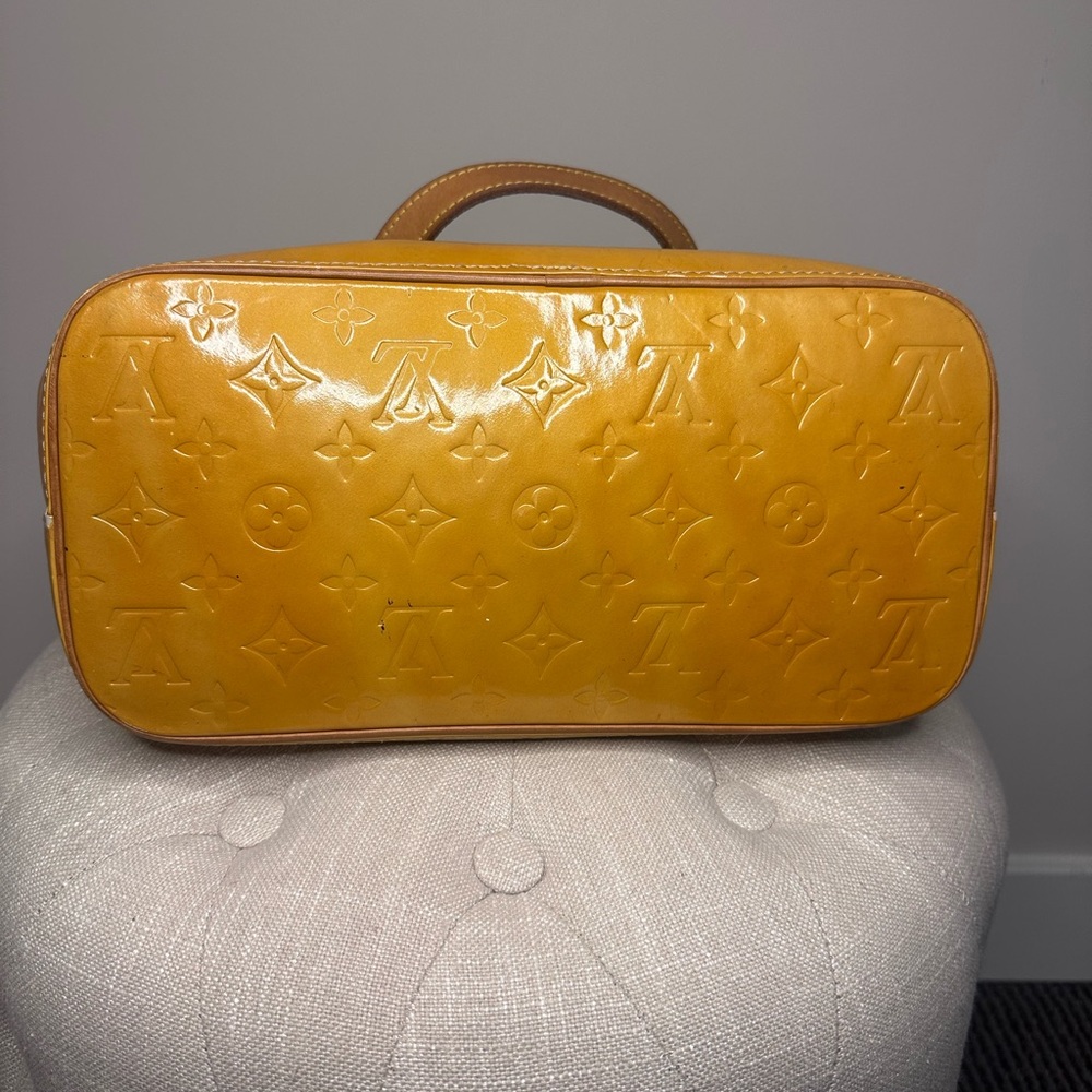 Louis Vuitton Glossy Vernis Tote Yellow - Picture 5 of 12